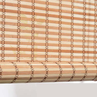 Manuelles Pergola-Rollladen-Fenster Sun-Blatt-Innenbambusprivatleben im Freien drapieren