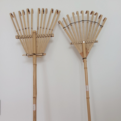 11 Bambusrührstangen-handgemachte rostfreie Garten-Rührstangen-Egge der Zinken-145cm
