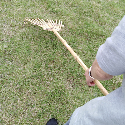 11 Bambusrührstangen-handgemachte rostfreie Garten-Rührstangen-Egge der Zinken-145cm