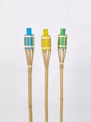 Natürliche Bambus-Tiki-Torche mit schwarzem Metall-Wickhalter für die Außendekoration