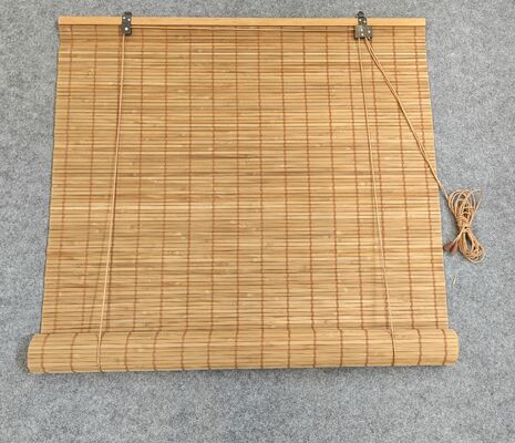 Natürliche umweltfreundliche Bambus Roller Blinds Römischer Stil Fensterfarben für Innen-Außen Privatsphäre Dekor